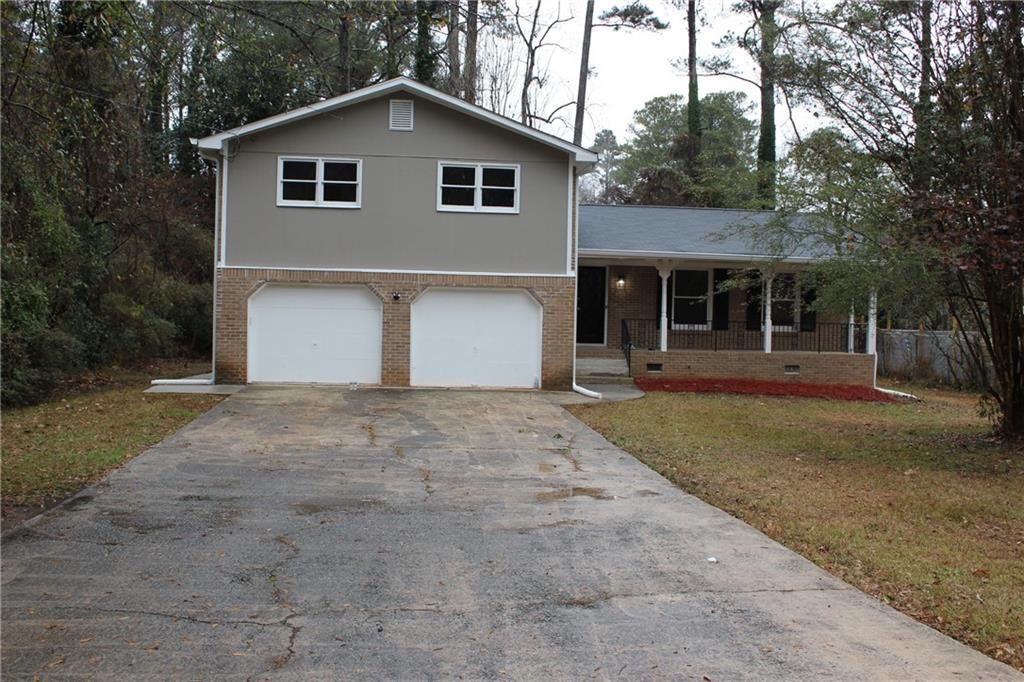 856 Dunleith Ct., Stone Mountain, GA 30083