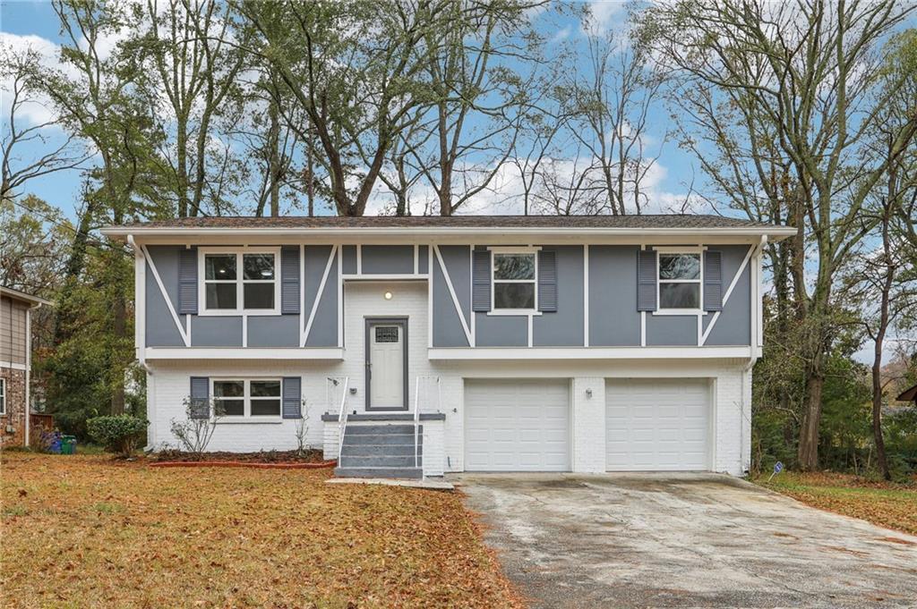 3975 Northstrand Dr., Decatur, GA 30035