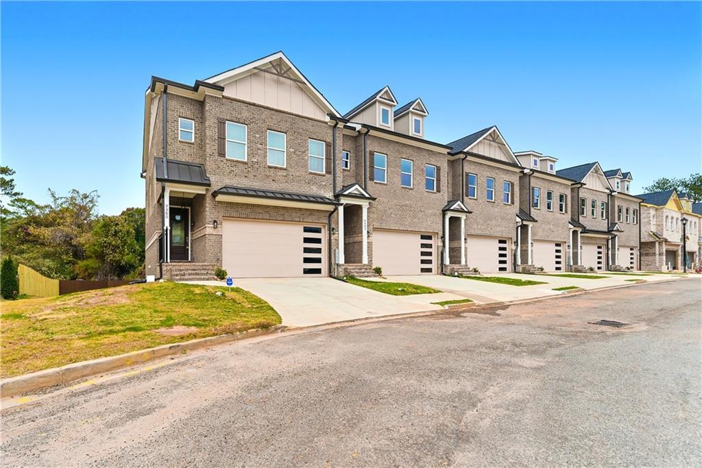 3370 Sarah Tr. #6, Decatur, GA 30032