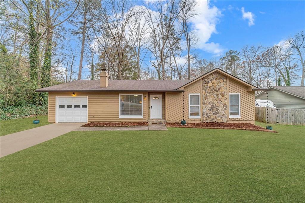 30 Saratoga Dr., Lawrenceville, GA 30044