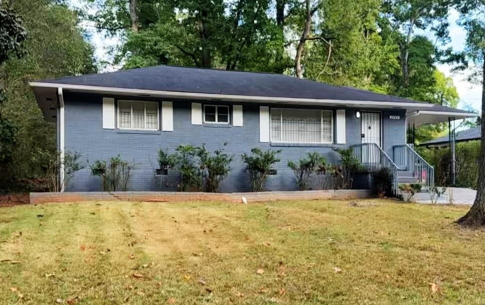 2262 Maxwell Dr., Atlanta, GA 30311