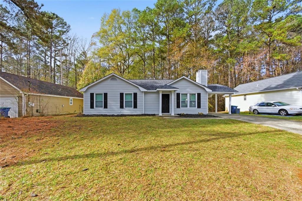 6385 Emerald Pointe Cir., College Park, GA 30349