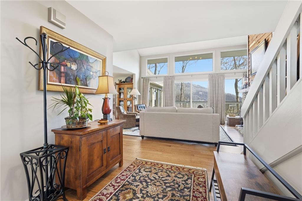 576 Columbine Dr., Big Canoe, GA 30143