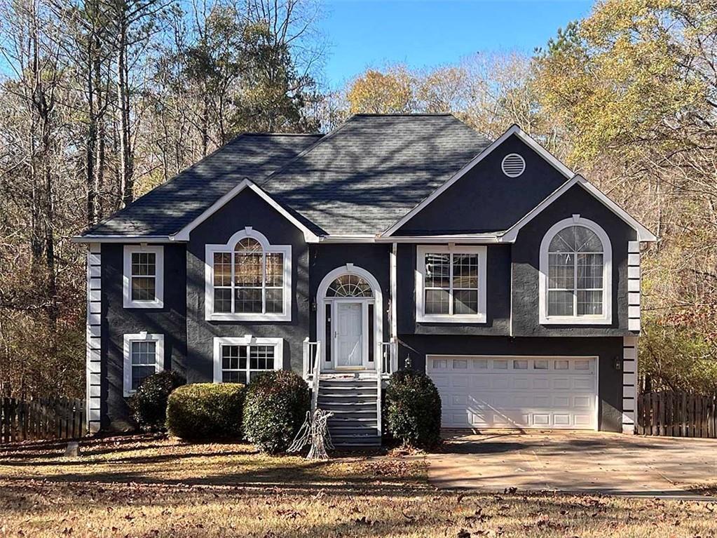 163 Ashley Trace Dr., Locust Grove, GA 30248