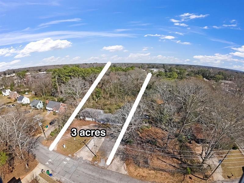 2076 Windy Hill Rd., Decatur, GA 30032