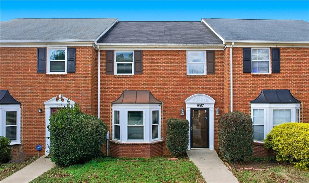 1567 Paces Ferry North Dr., Smyrna, GA 30080