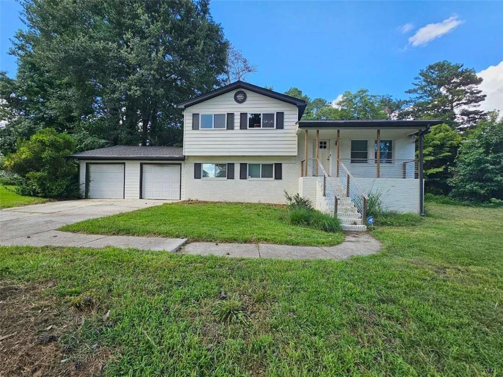 3231 Amhurst Dr., Atlanta, GA 30318