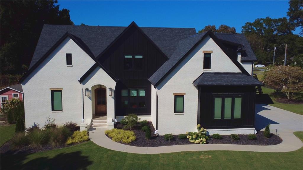 192 Upshaw Dr., Alpharetta, GA 30009