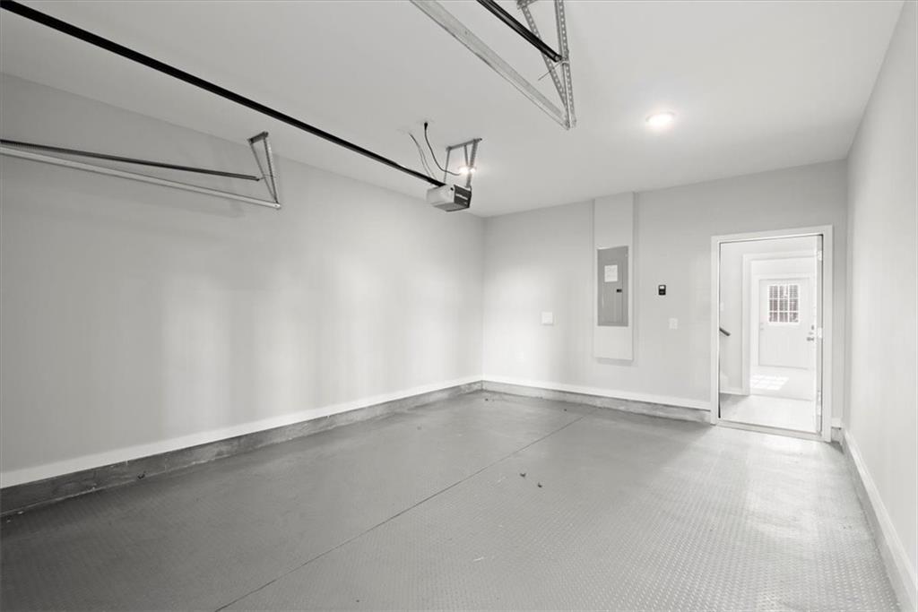 2017 Ocean Dr., Atlanta, GA 30318