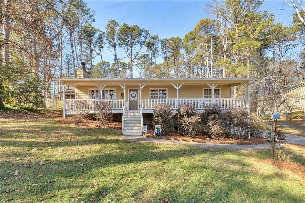 403 Allatoona Ct., Woodstock, GA 30189