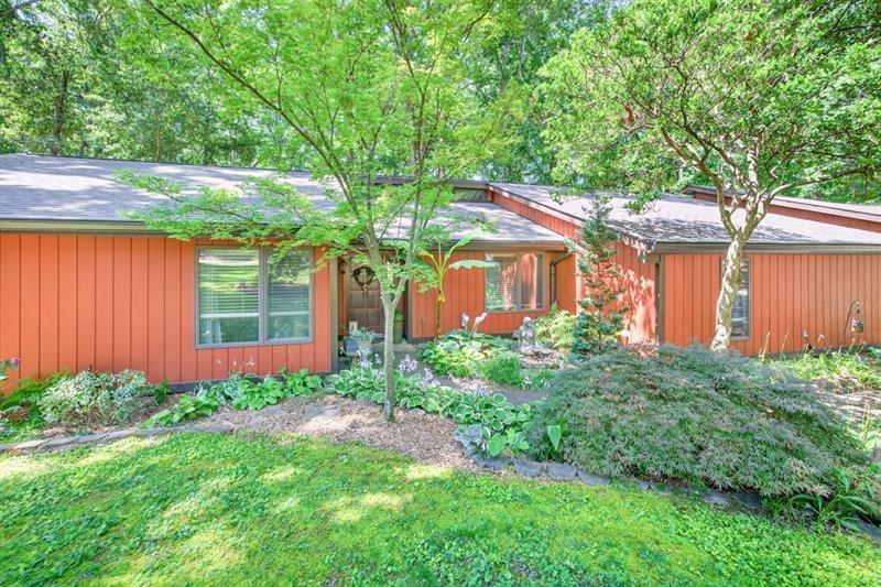 686 Hillwood Ct., Dacula, GA 30019