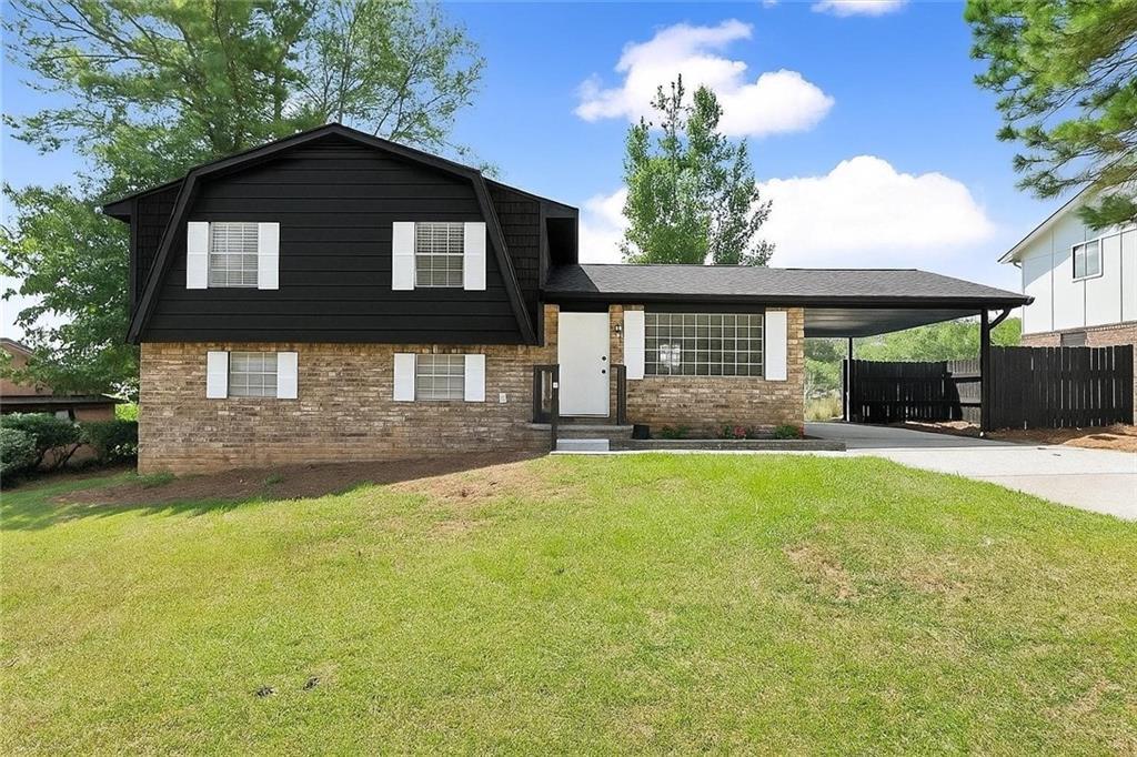 530 Wexwood Dr., Riverdale, GA 30274