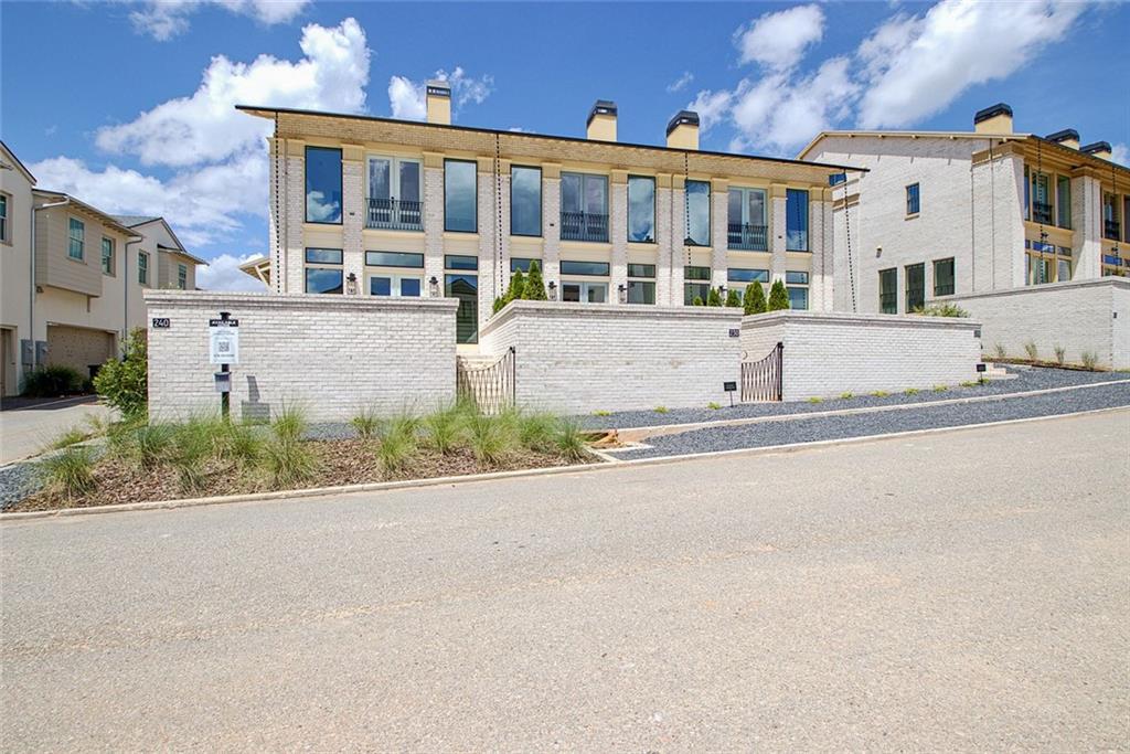 240 Rolison Way, Fayetteville, GA 30214