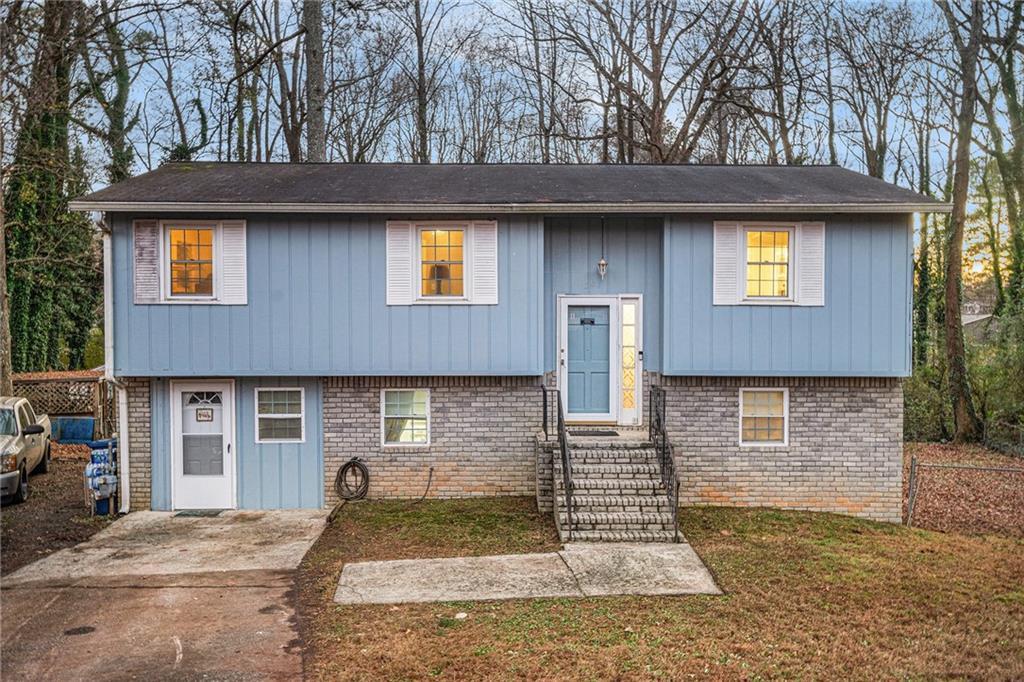 394 Burr Oak Ct., Lawrenceville, GA 30046