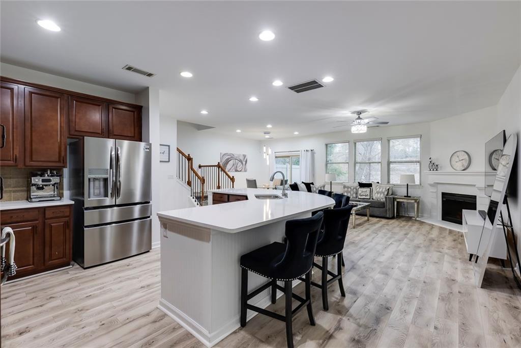 1561 Trailview Way, Atlanta, GA 30329