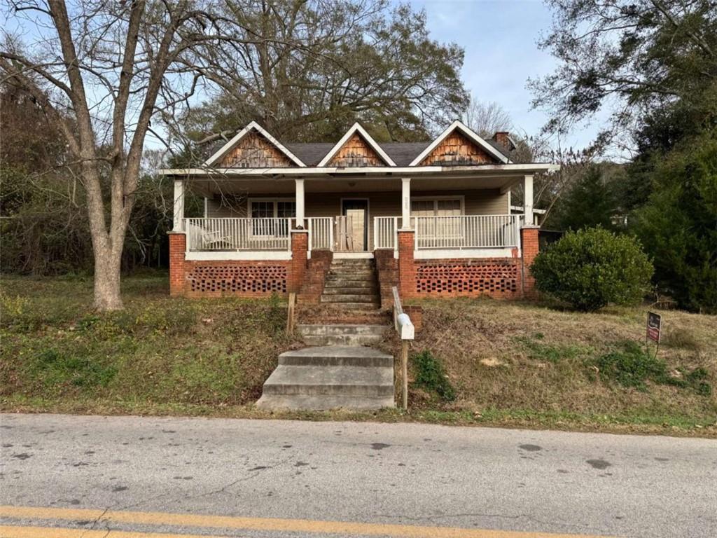 203 Johnson St., Hogansville, GA 30230