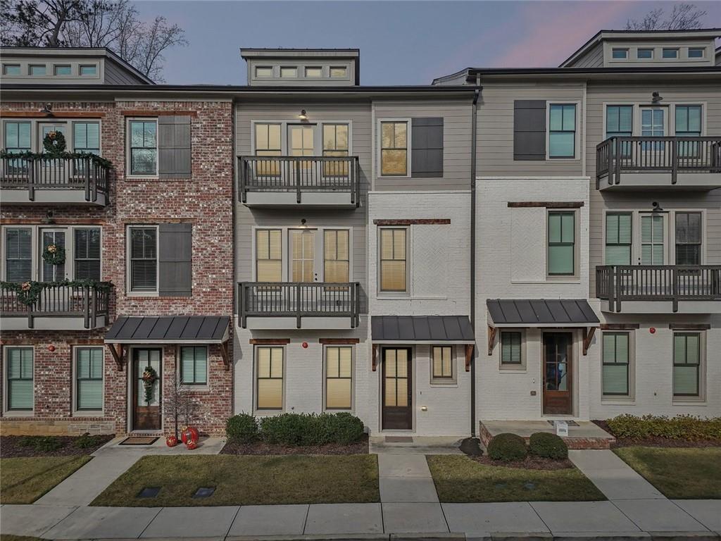 220 Napa Dr., Woodstock, GA 30188