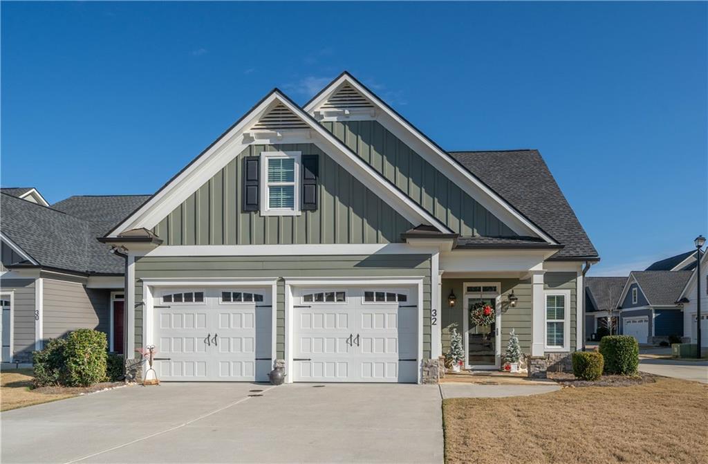 32 Encore Ln., Cartersville, GA 30120