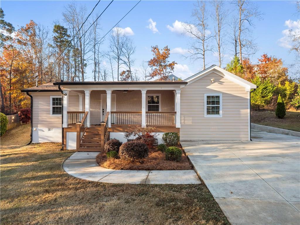 1362 Craig Dr., Sugar Hill, GA 30518