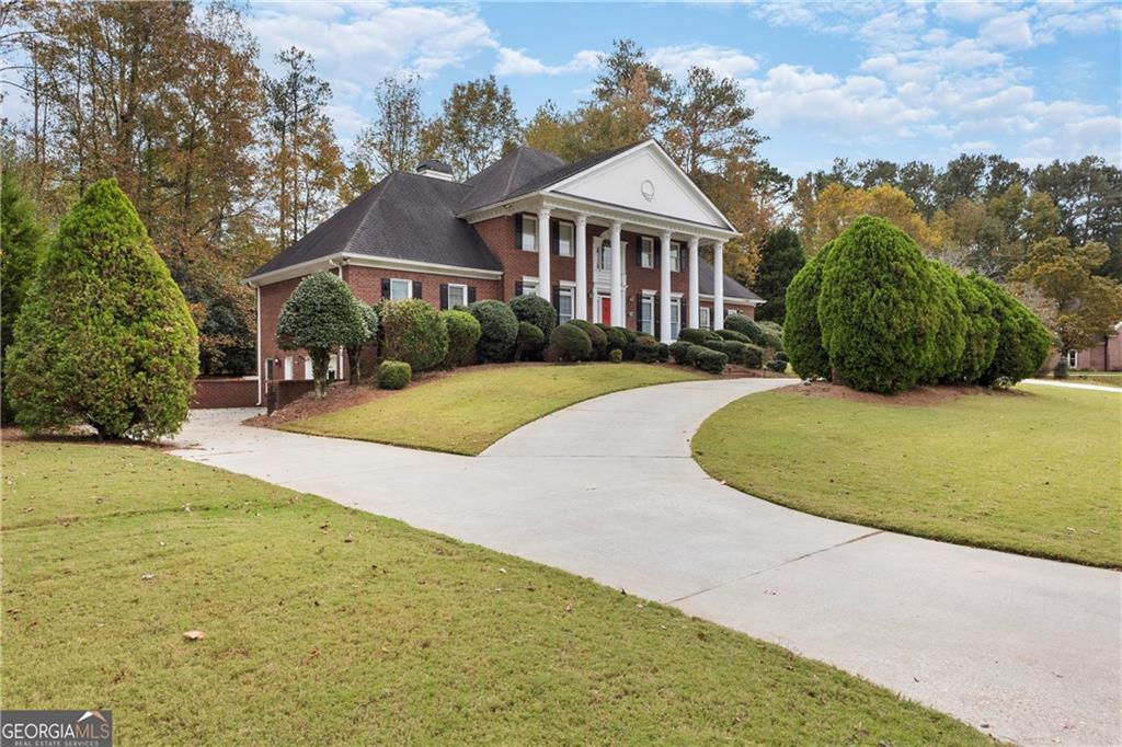 110 Emerald Lake Dr., Fayetteville, GA 30215
