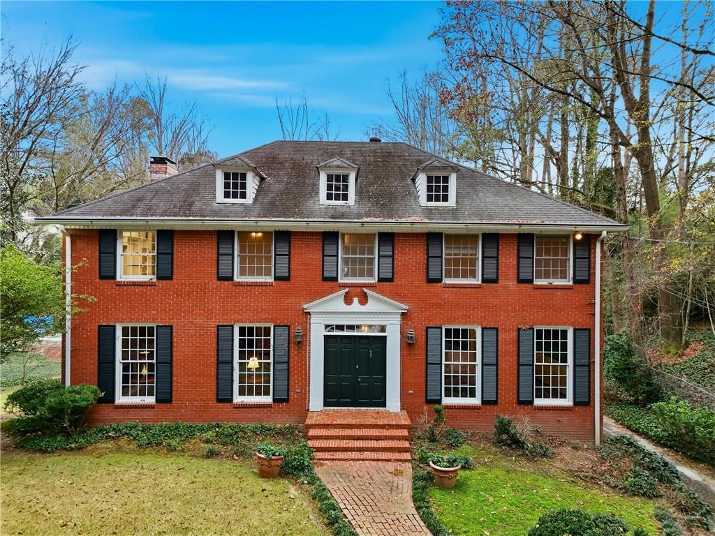 956 W Wesley Rd., Atlanta, GA 30327