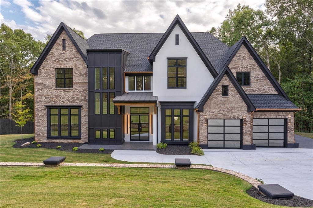 4459 Grady Smith Rd., Loganville, GA 30052