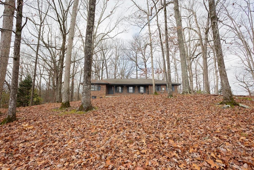 1460 Hillcrest Dr., Sugar Hill, GA 30518