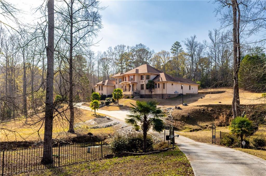 3135 Juhan Rd., Stone Mountain, GA 30087