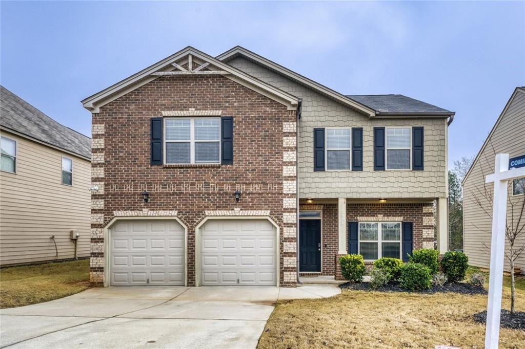 323 Bandelier Cir., Hampton, GA 30228