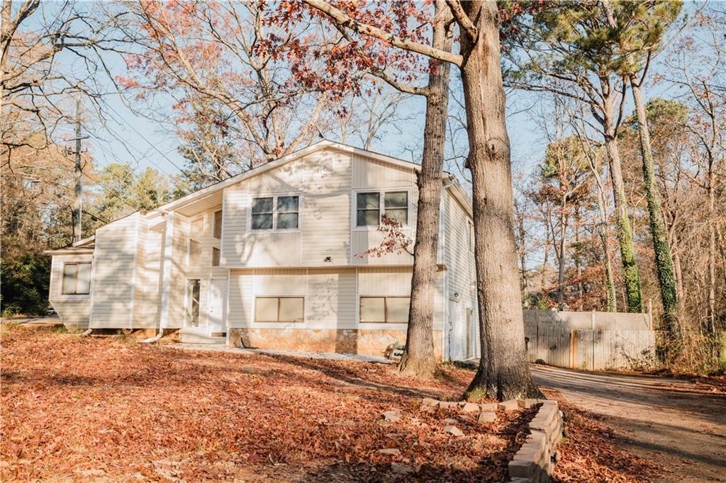 6801 Creekwood Dr., Douglasville, GA 30135