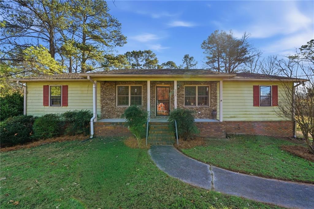 2272 Stoney Ford Dr., Marietta, GA 30066