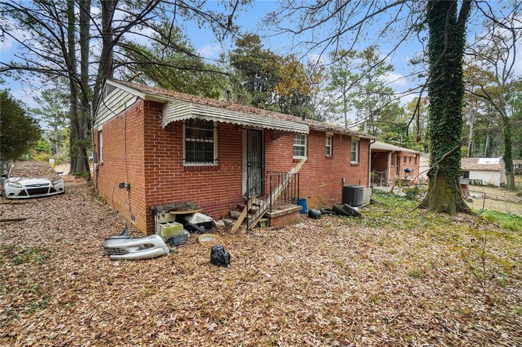 818 Bonneville Ter., Atlanta, GA 30331