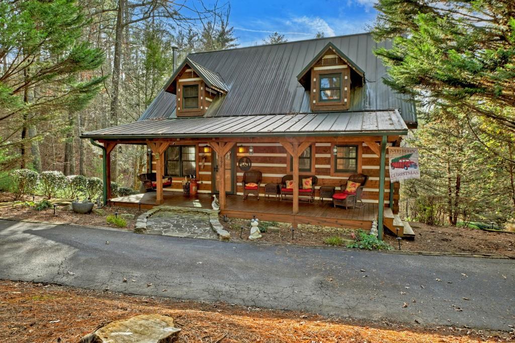 598 Whispering Pine Ln., Cherry Log, GA 30522
