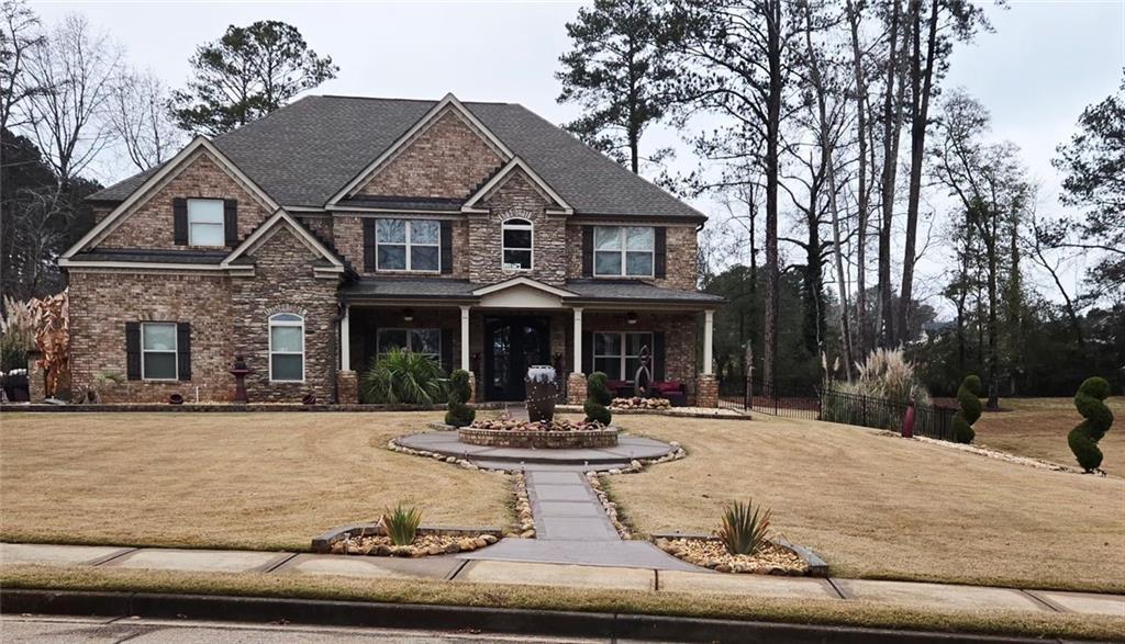 129 Limbaugh Valley Dr., Mcdonough, GA 30252