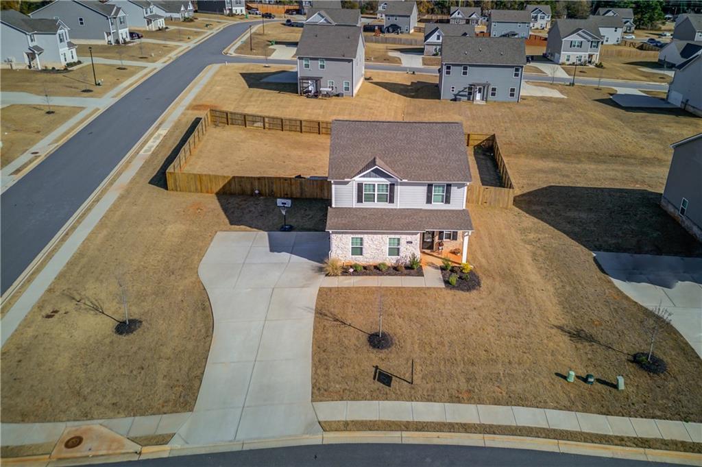 802 Robbie Ln., Monroe, GA 30655