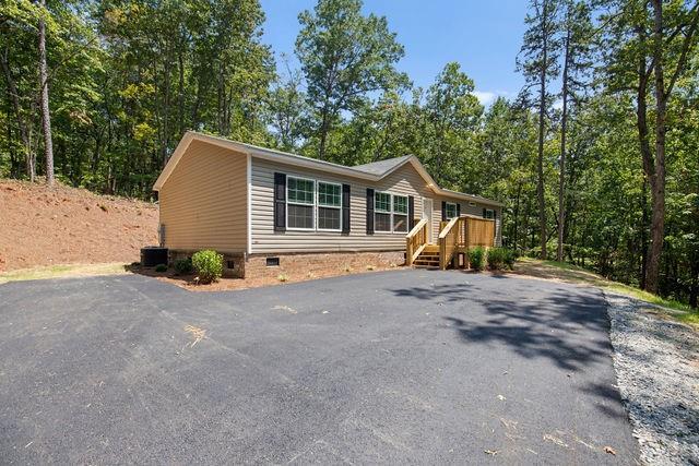 647 Fern Valley Tr., Clarkesville, GA 30523