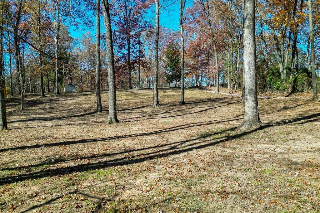 131 Canix Ln., Hoschton, GA 30548