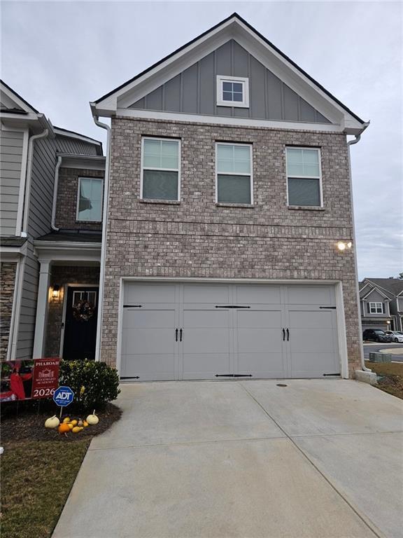 7754 Lance Rd., Fairburn, GA 30213