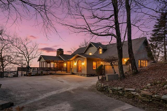 New Homes with Master Bedrooms on the 1st Floor That Attend Chatsworth Elementary School: December 13th to December 19th