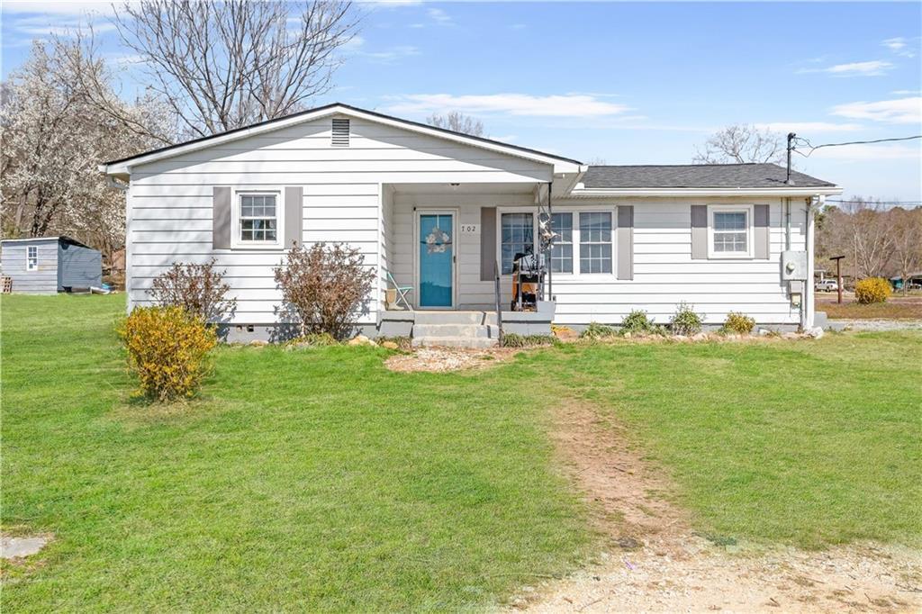 702 Buttermilk Rd., Cave Spring, GA 30124