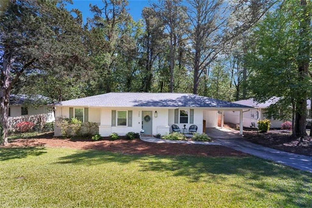 705 Stewart Cir., Marietta, GA 30064