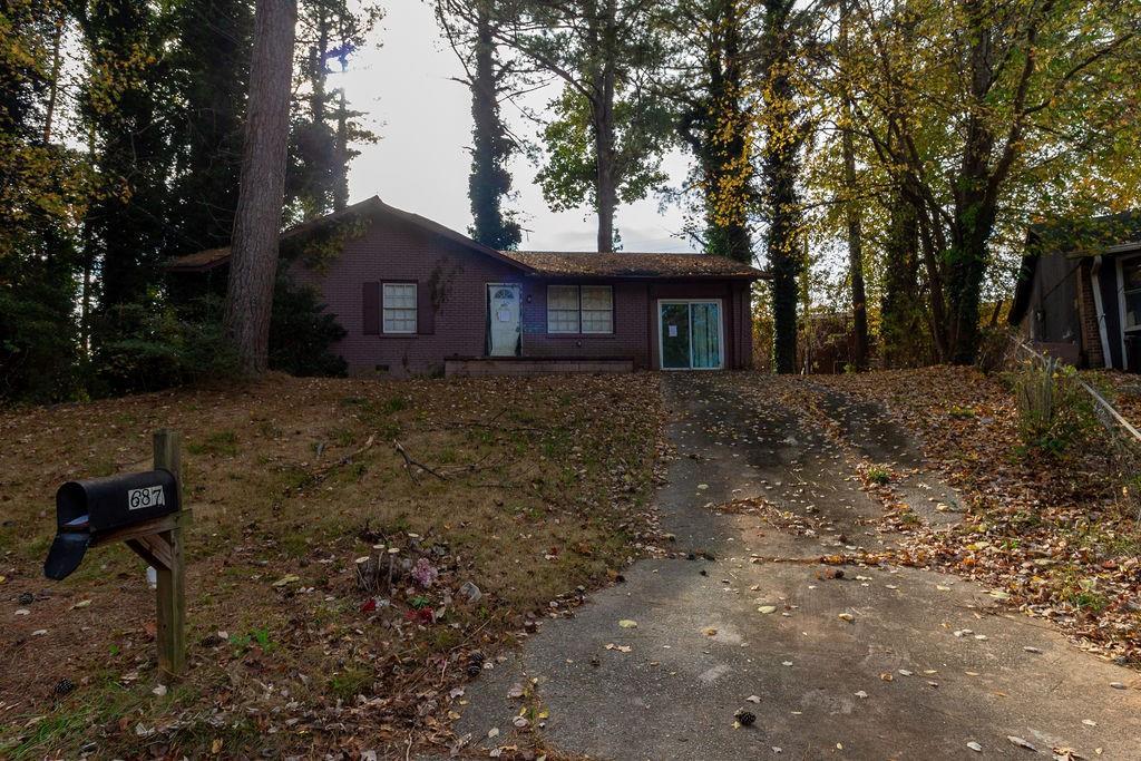 687 Utoy Ct., Jonesboro, GA 30238