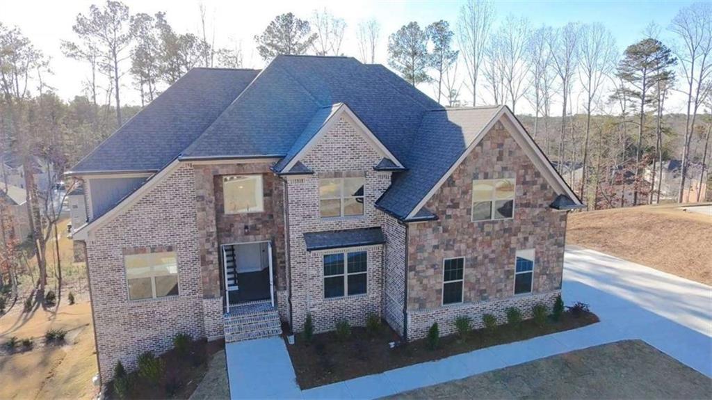 5606 Livesage Dr., South Fulton, GA 30349