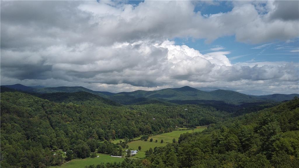 Sequoia Hills Lane, Clayton, GA 30525