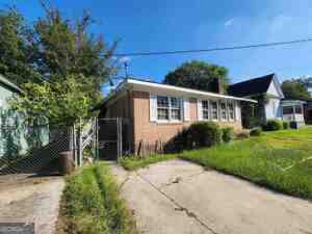 377 Grant Ave, Macon, GA 31201