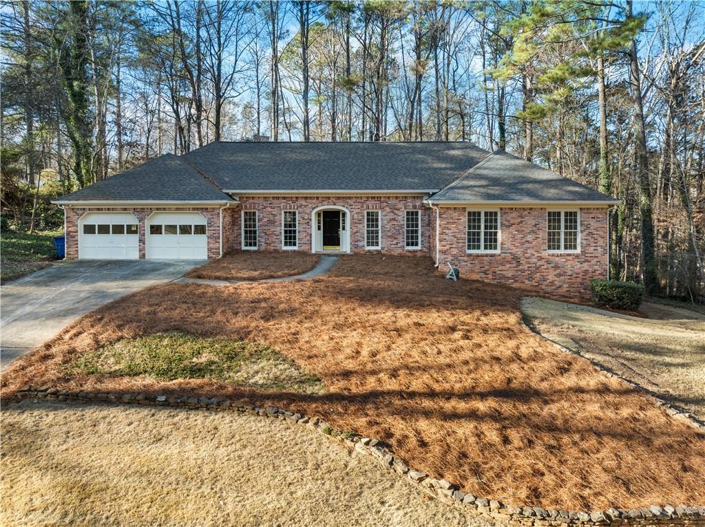 3420 Belleford Ct., Roswell, GA 30075