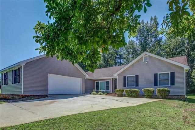 New Homes with Master Bedrooms on the 1st Floor That Attend Memorial Middle School: December 20th to December 26th