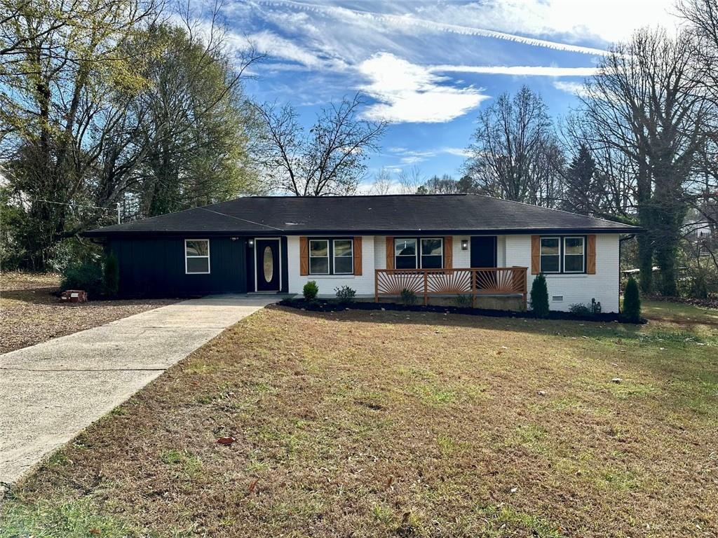 656 Moon Rd., Lawrenceville, GA 30046