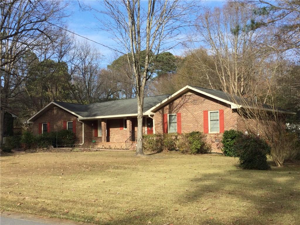 1368 Branchwood Dr., Snellville, GA 30078