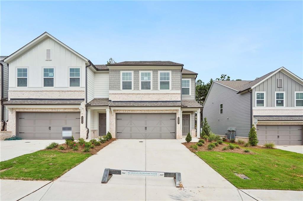 5357 Frontier Ct., Flowery Branch, GA 30542